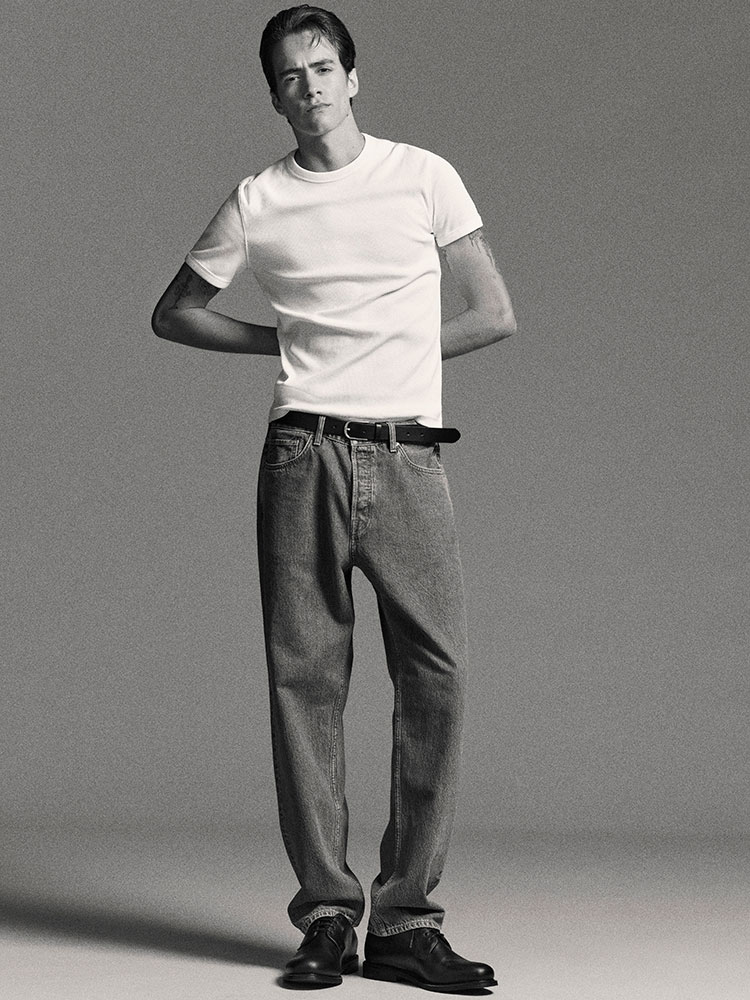 ラウンドバックルレザーベルト